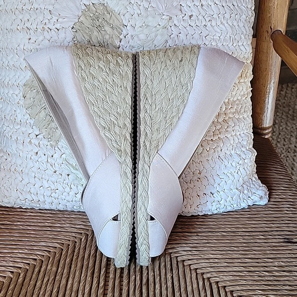 NWOT, Anne Klein Ezzie espadrille open toe sandals, size 9
